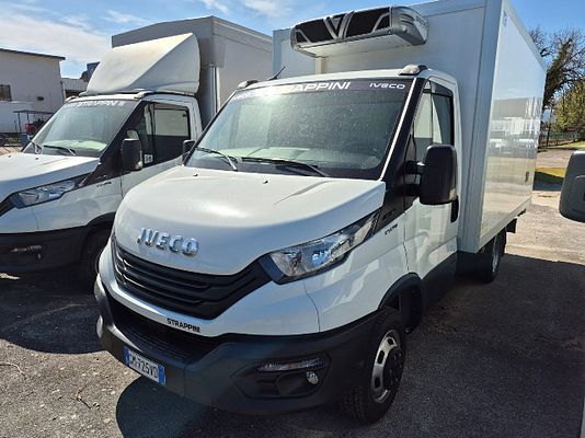 Vehicle image 2 / 11