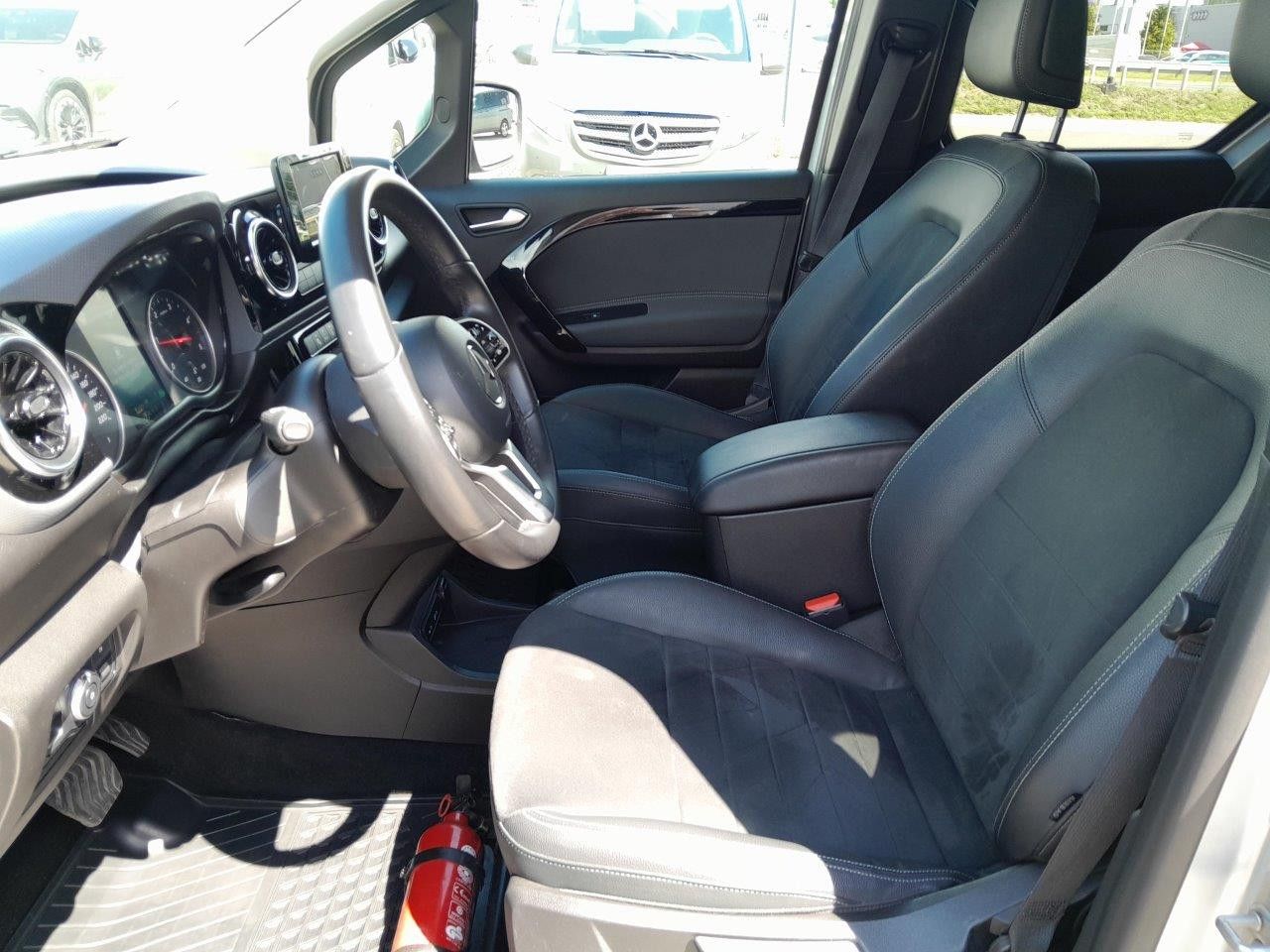 Zdj&eogon;cie pojazdu 12 / 17