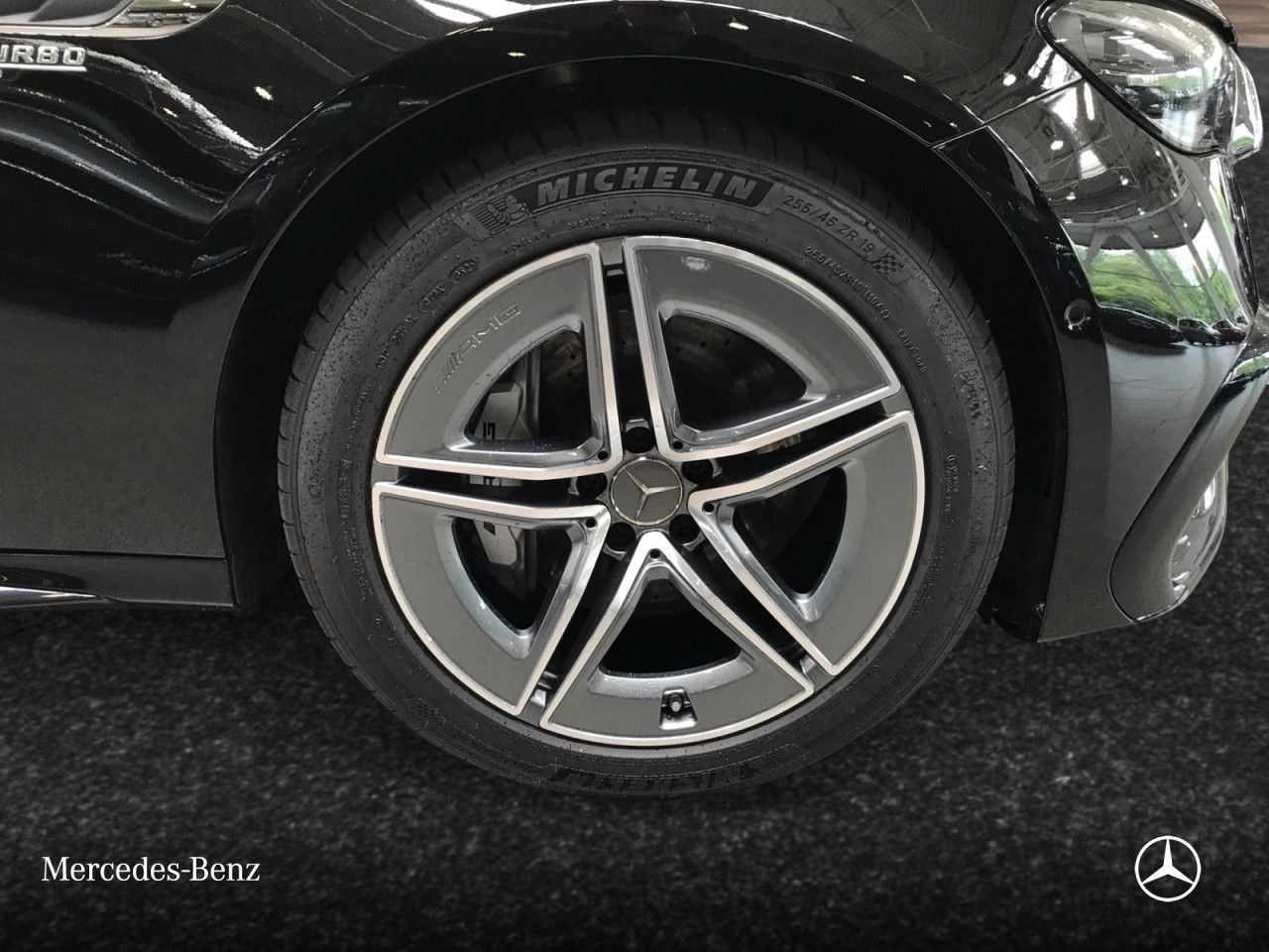 Mercedes-Benz E-Klasse – Bild 4