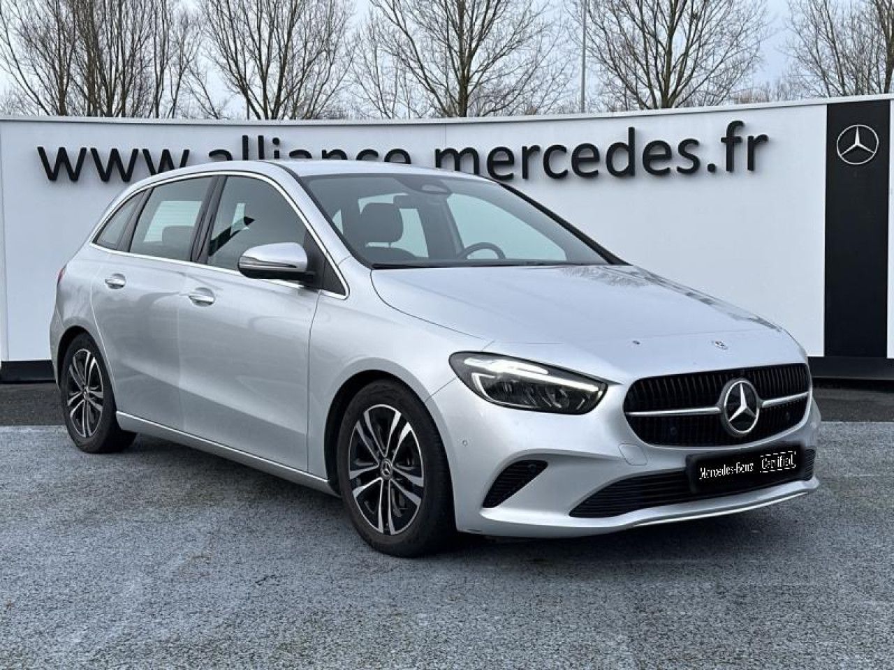 Photo du v&eacute;hicule 7 / 18