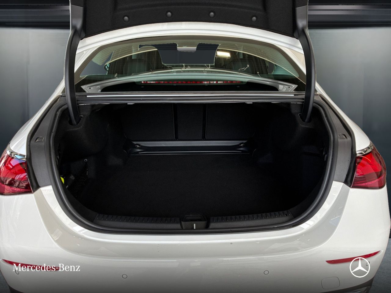 Mercedes-Benz E-Klasse – Bild 13