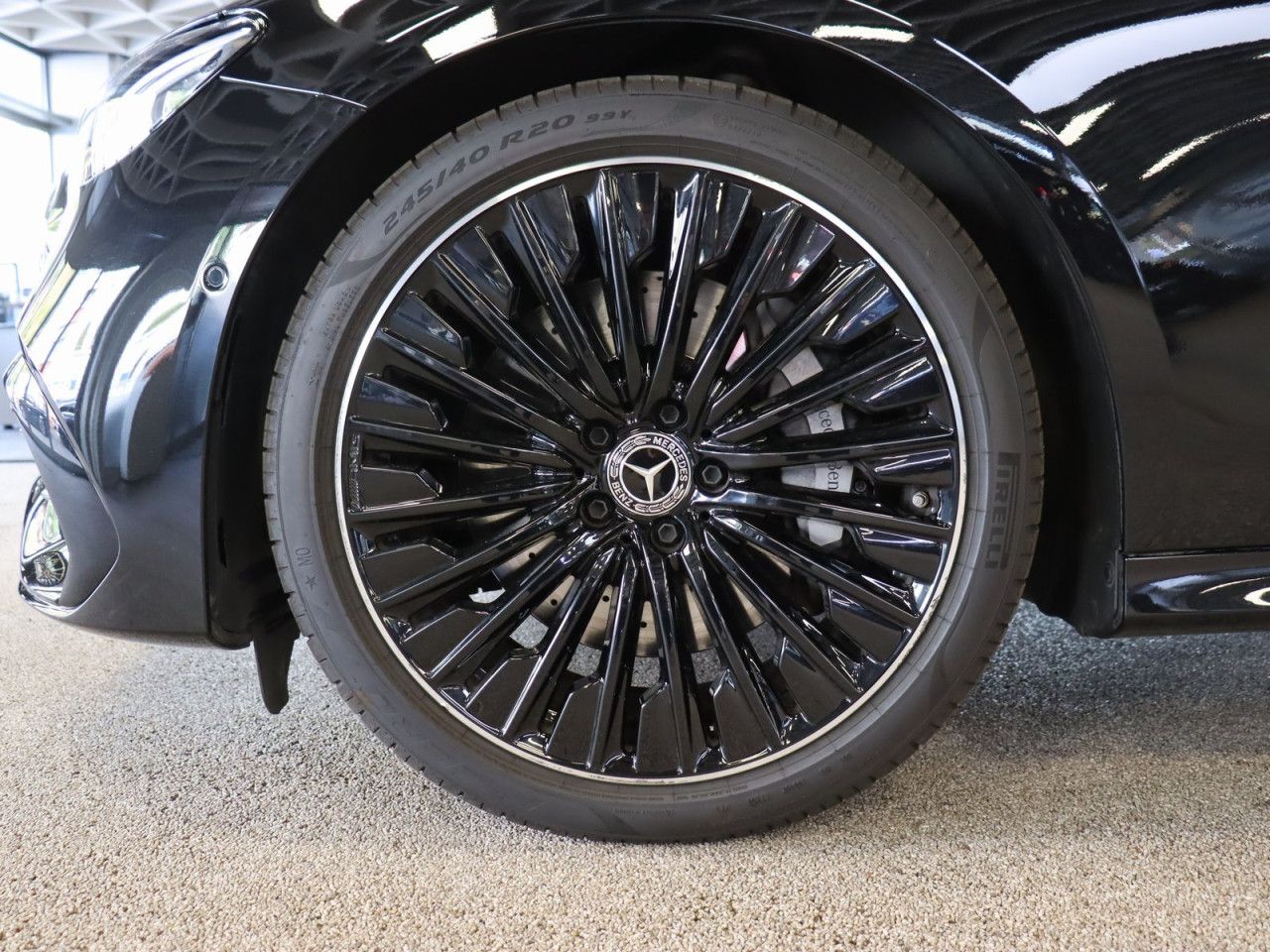 Mercedes-Benz E-Klasse – Bild 5