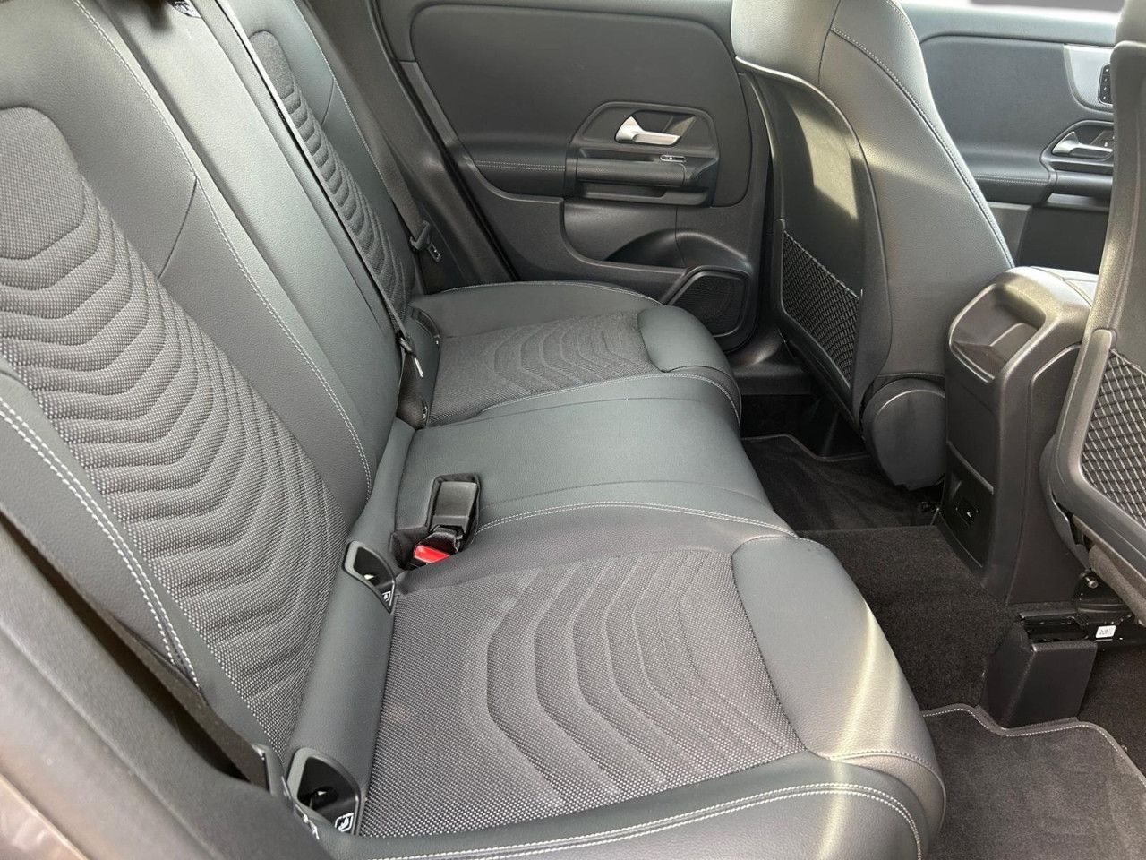 Fahrzeugbild 13 / 14