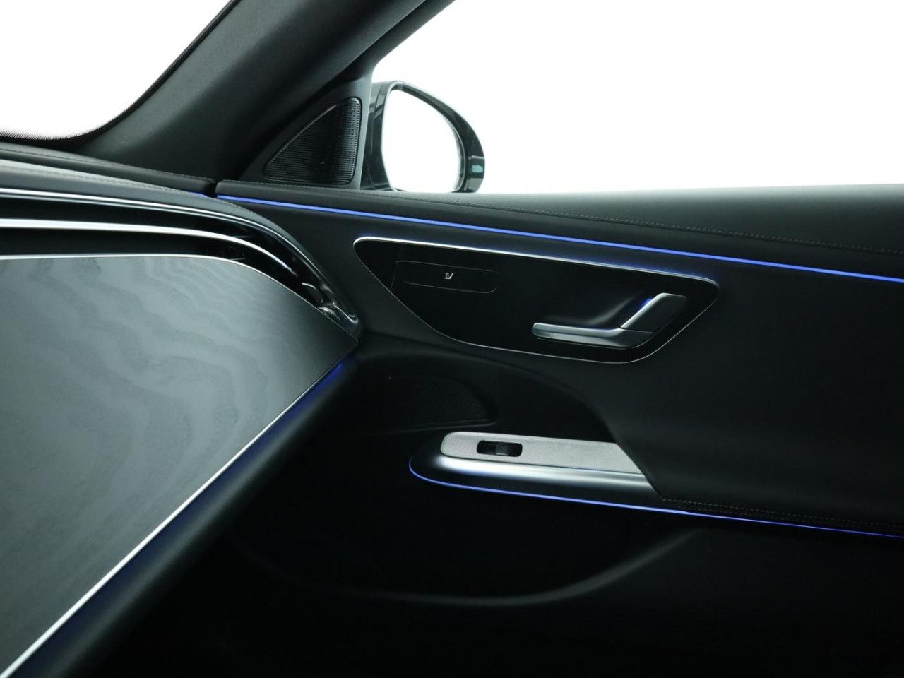 Mercedes-Benz E-Klasse – Bild 16