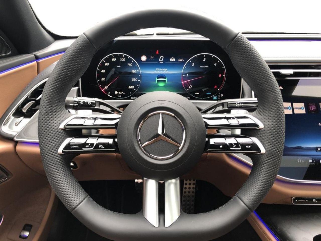 Mercedes-Benz E-Klasse – Bild 10