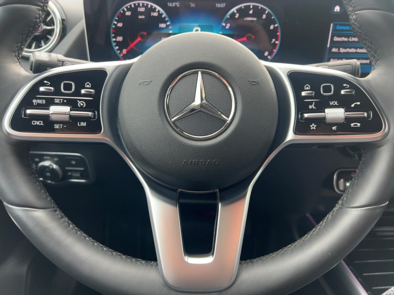 Fahrzeugbild 15 / 16