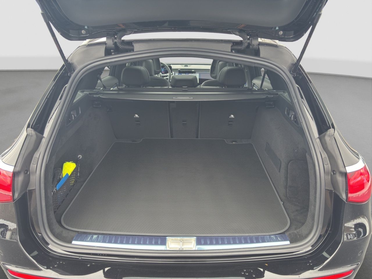 Mercedes-Benz E-Klasse – Bild 19