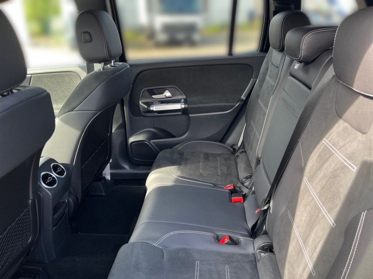 Mercedes-Benz GLB – Bild 8