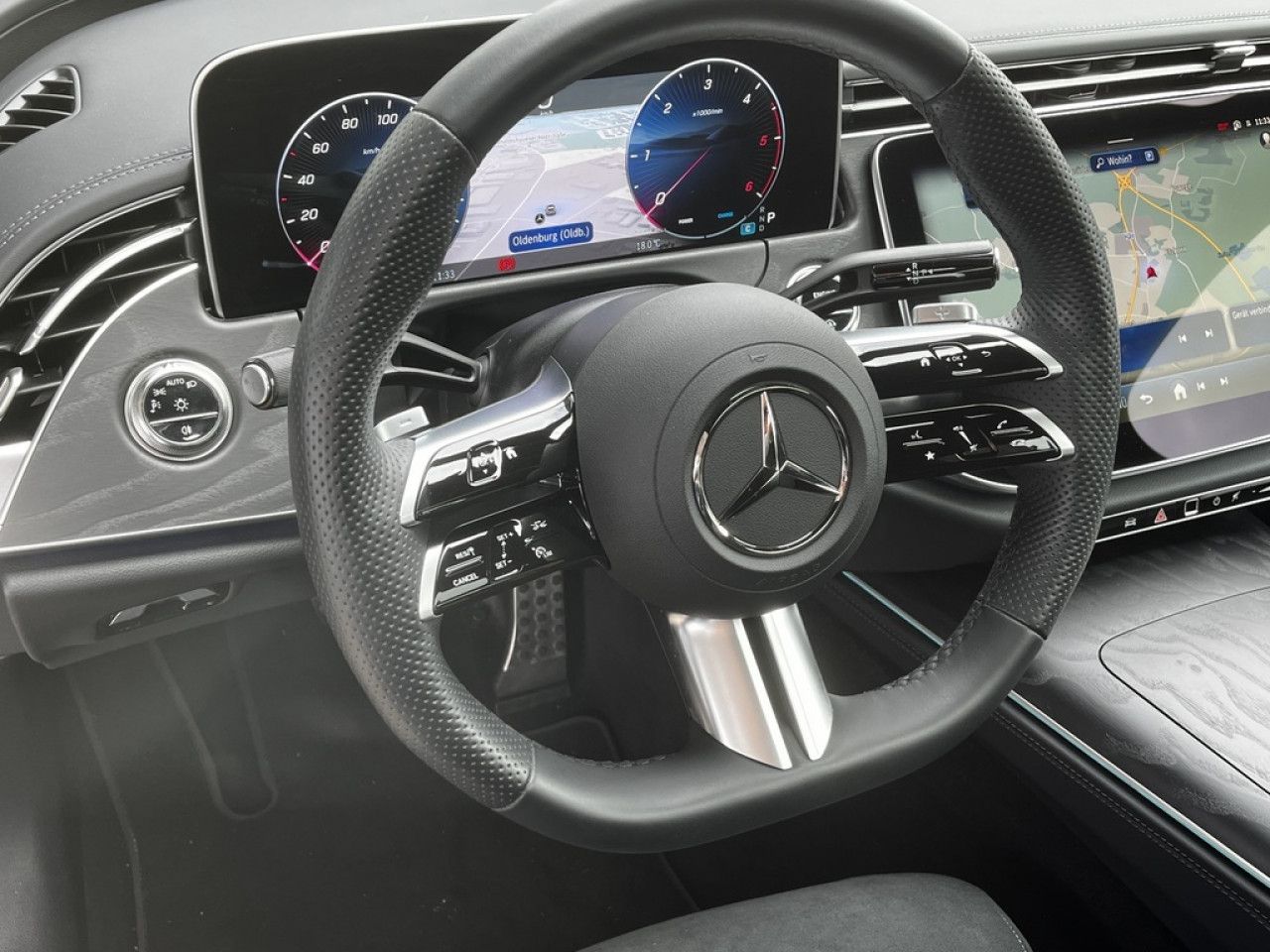 Mercedes-Benz E-Klasse – Bild 23