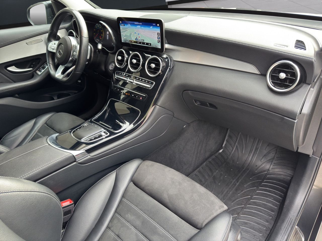 Fahrzeugbild 26 / 30