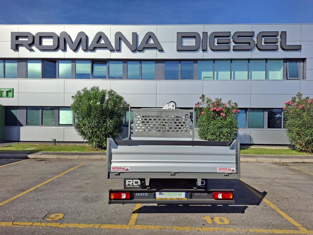 IVECO | 35C14 CABINATO CON GRU