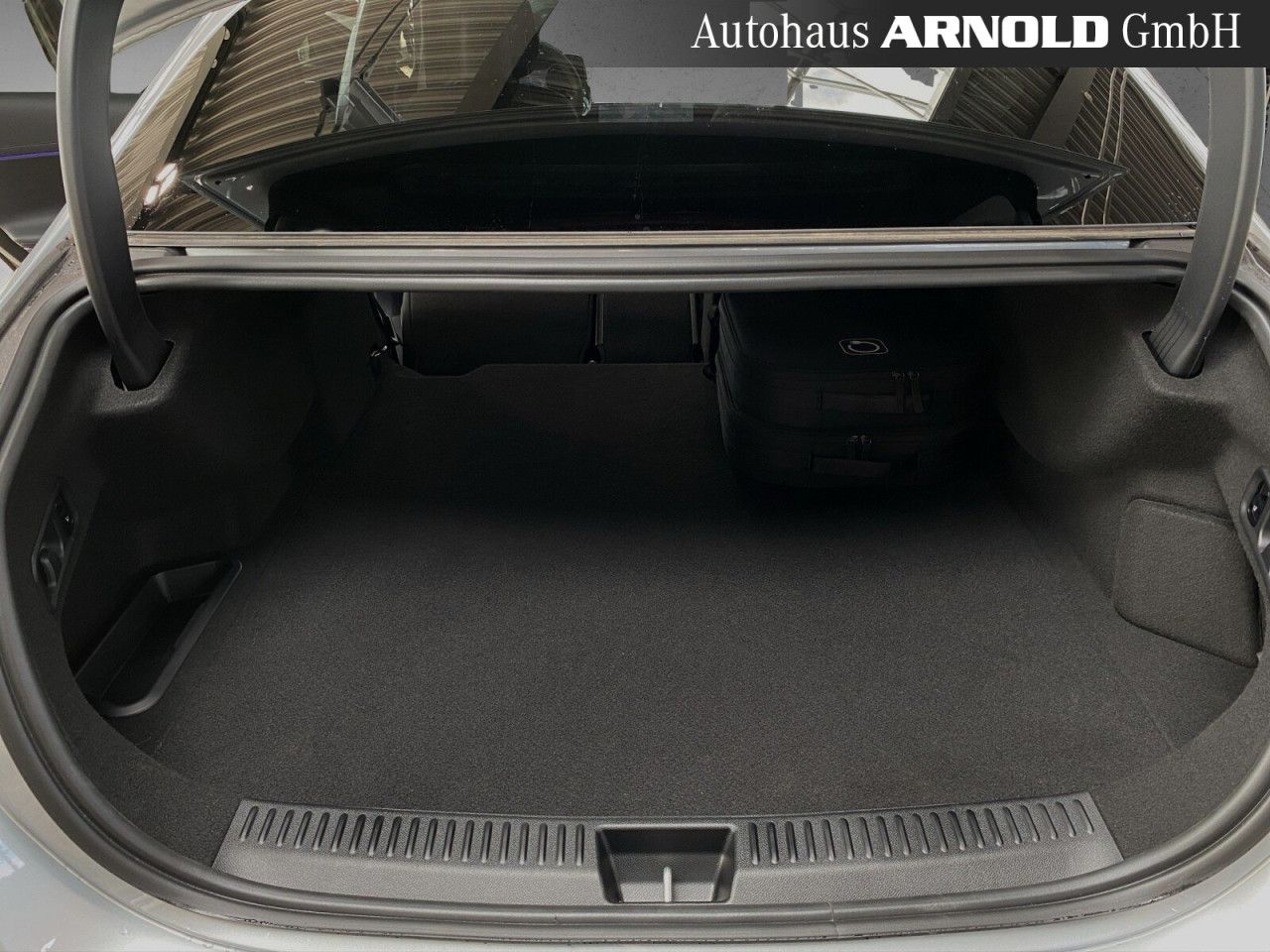 Mercedes-Benz E-Klasse – Bild 11