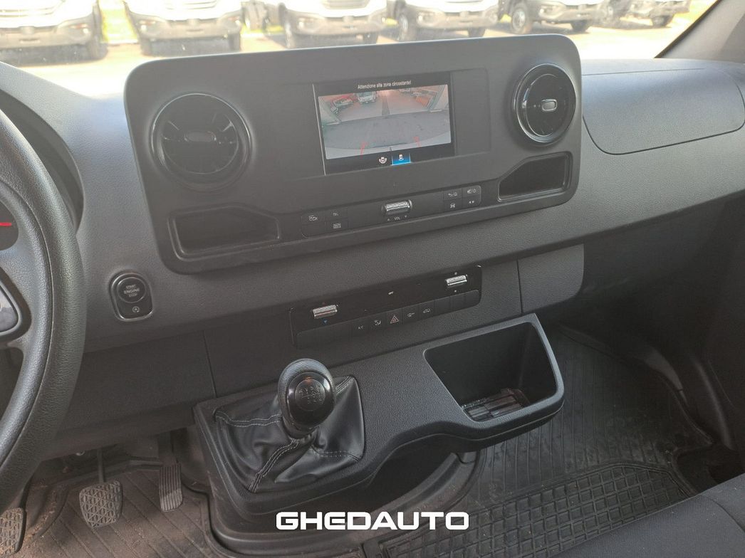 Mercedes-Benz | MERCEDES -BENZ SPRINTER