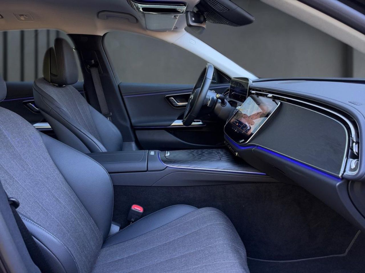 Mercedes-Benz E-Klasse – Bild 17