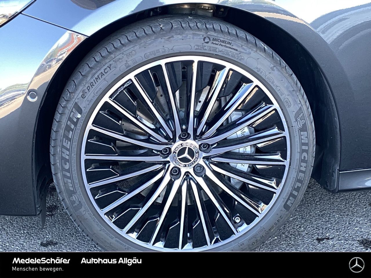 Mercedes-Benz E-Klasse – Bild 12