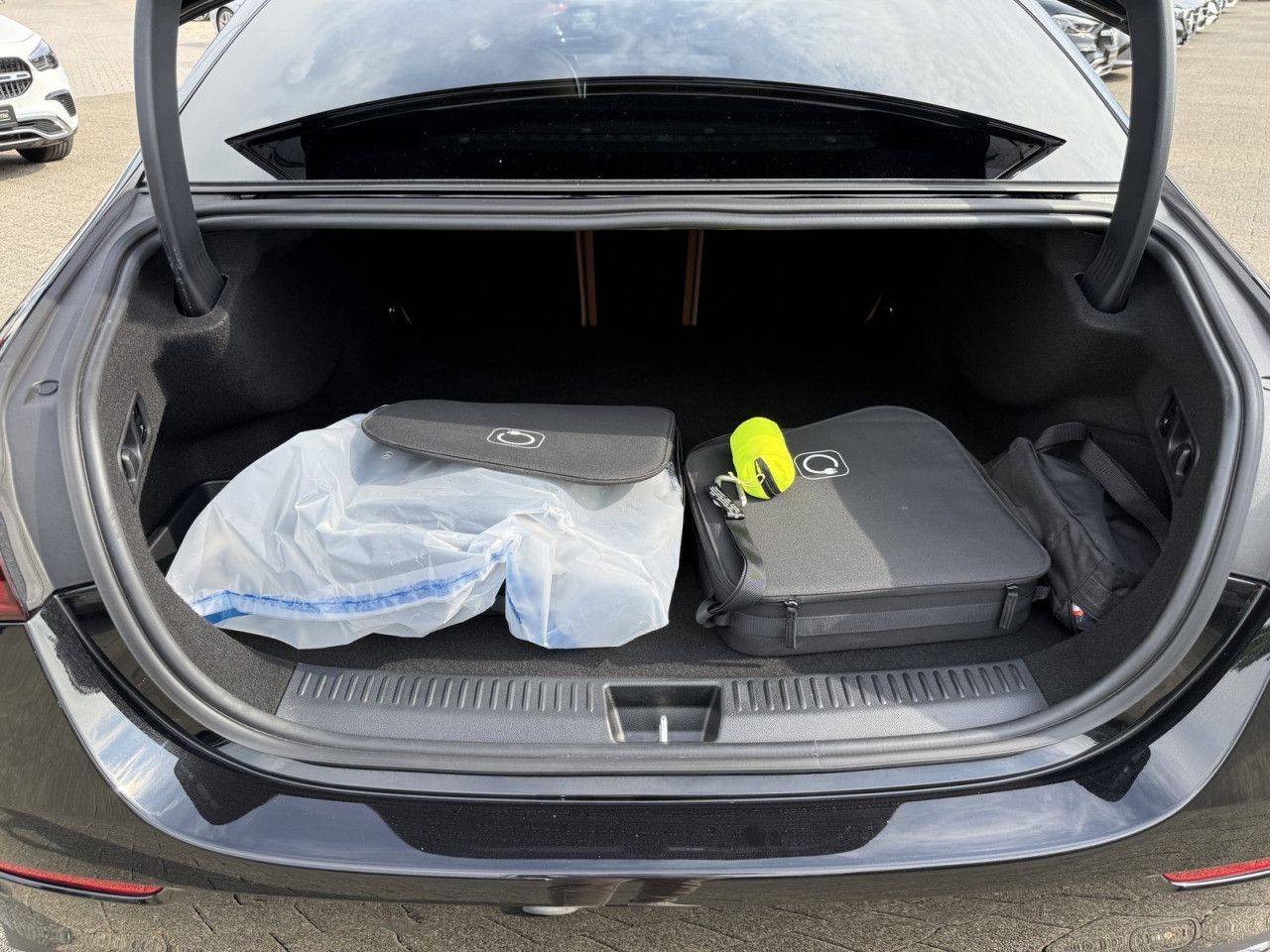 Mercedes-Benz E-Klasse – Bild 22