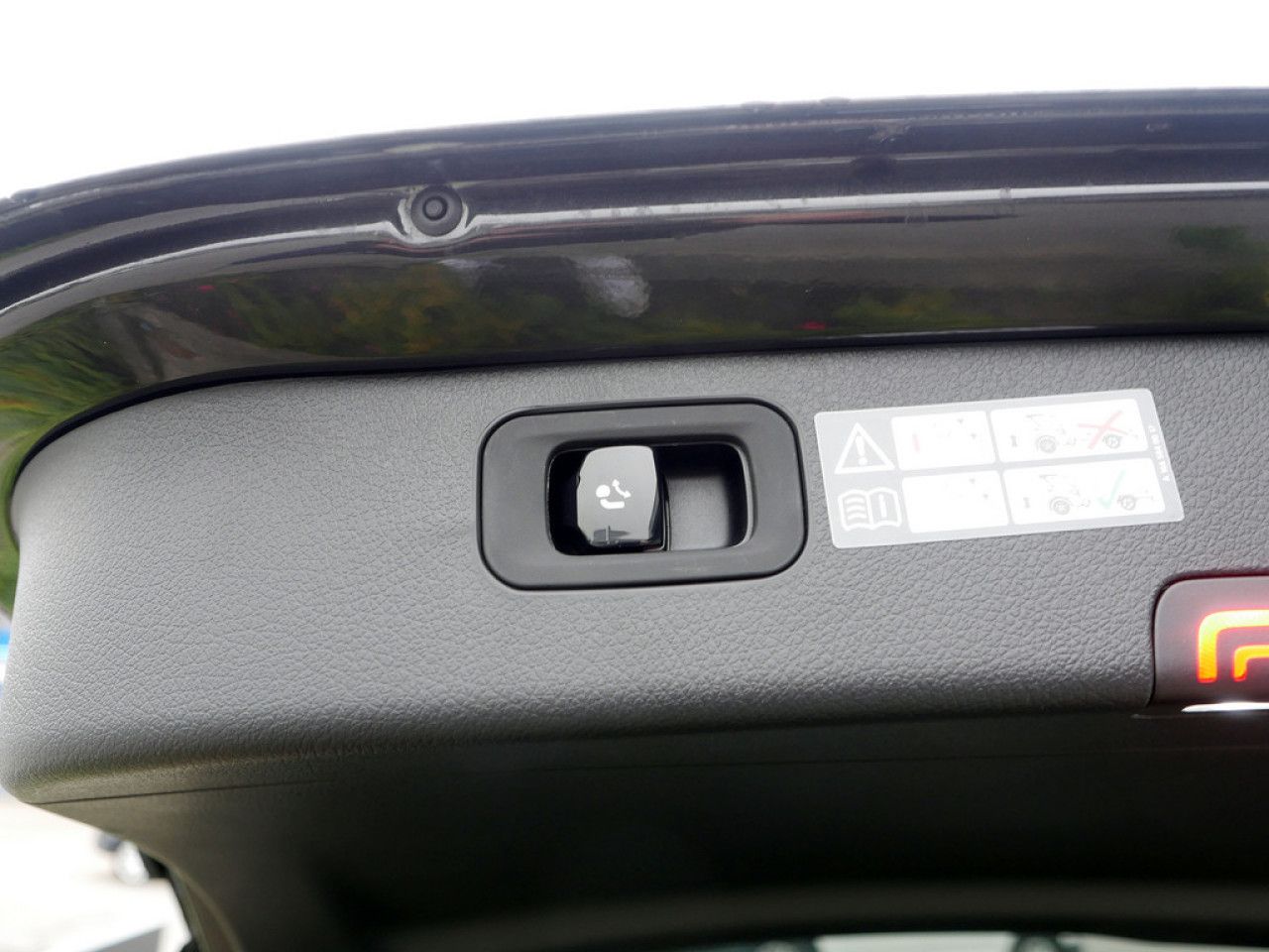 Mercedes-Benz C-Klasse – Bild 14