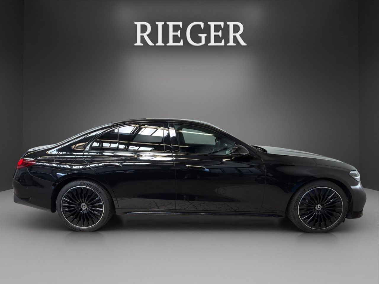 Mercedes-Benz E-Klasse – Bild 14