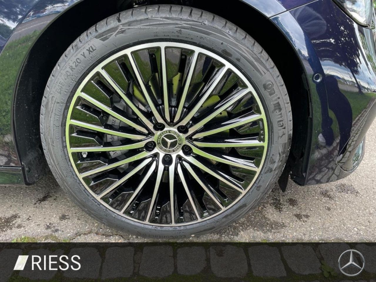 Mercedes-Benz E-Klasse – Bild 8