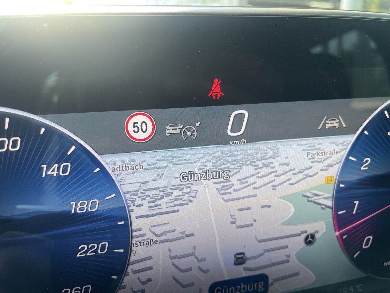 Mercedes-Benz E-Klasse – Bild 22