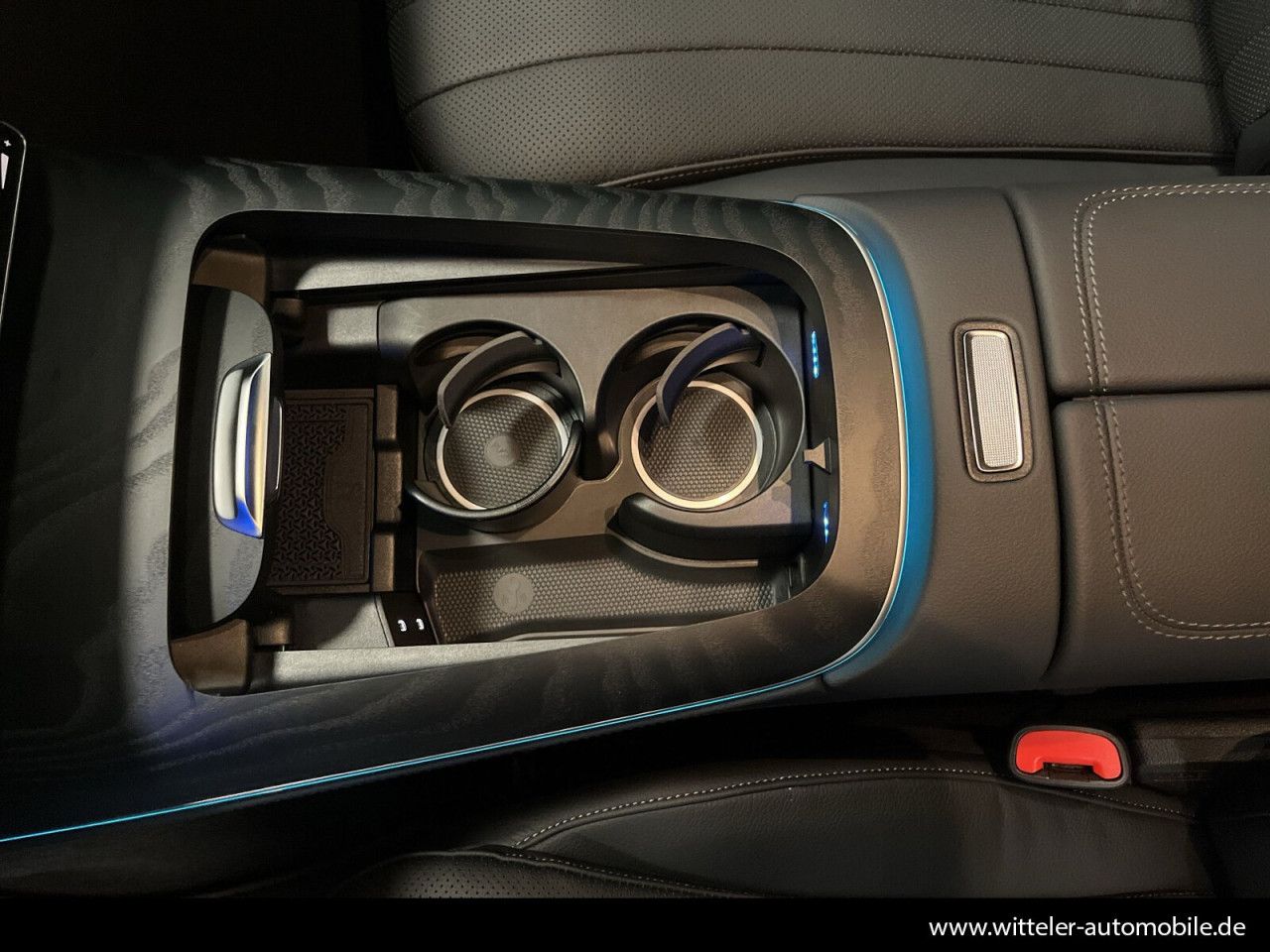 Mercedes-Benz E-Klasse – Bild 24