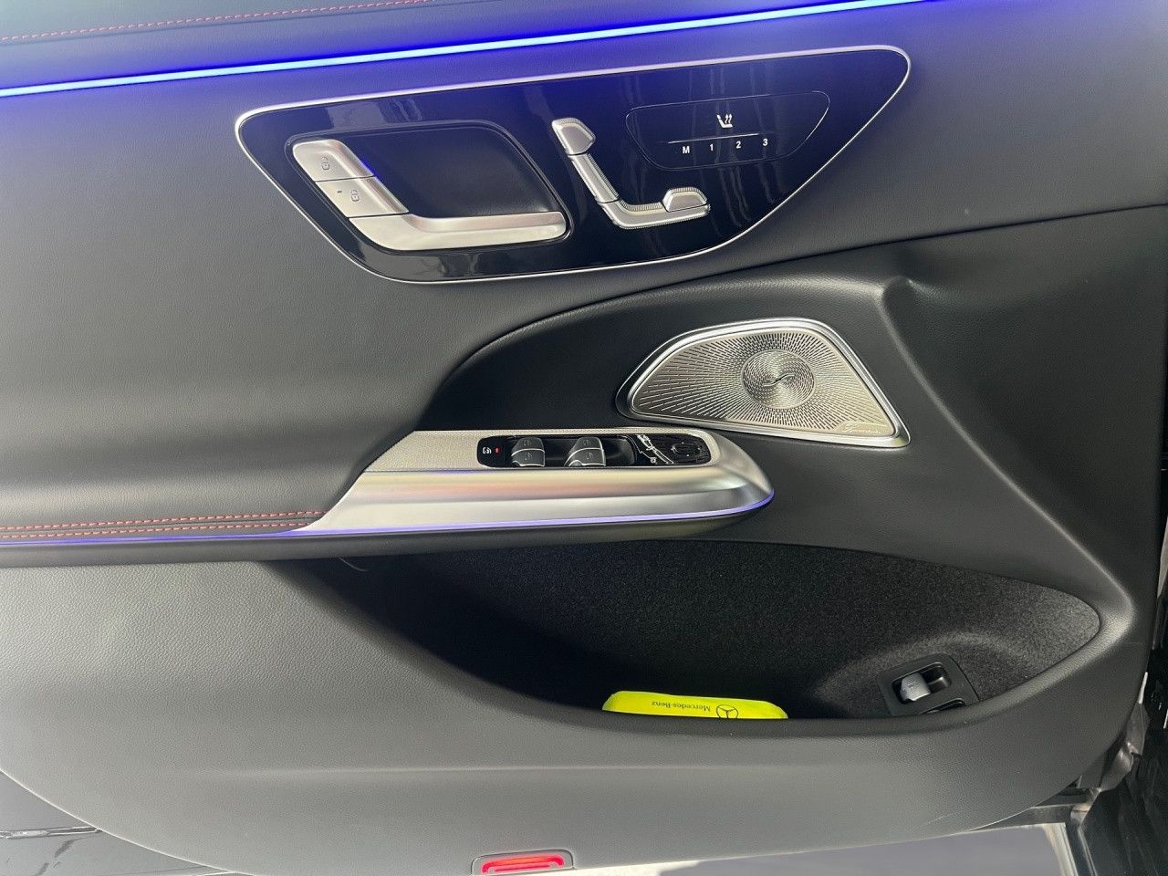 Mercedes-Benz E-Klasse – Bild 12