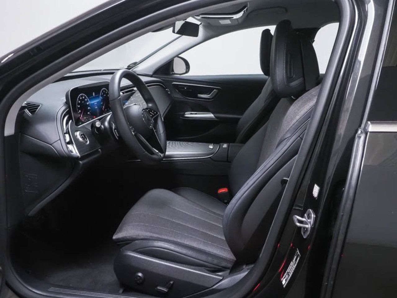 Mercedes-Benz E-Klasse – Bild 14