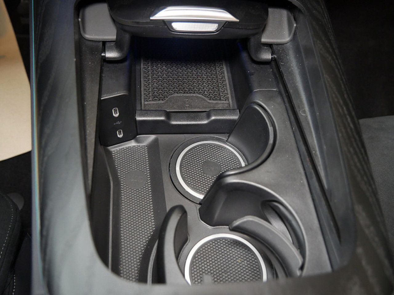 Mercedes-Benz E-Klasse – Bild 19