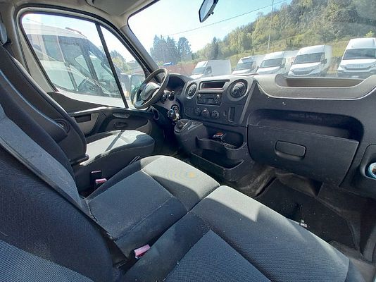 Vehicle image 3 / 4