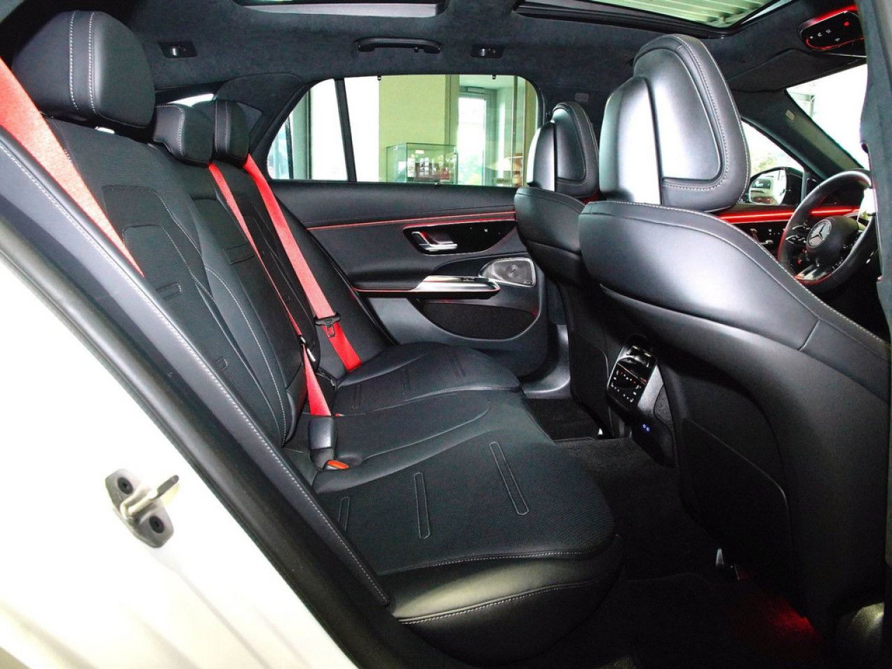 Mercedes-Benz E-Klasse – Bild 7