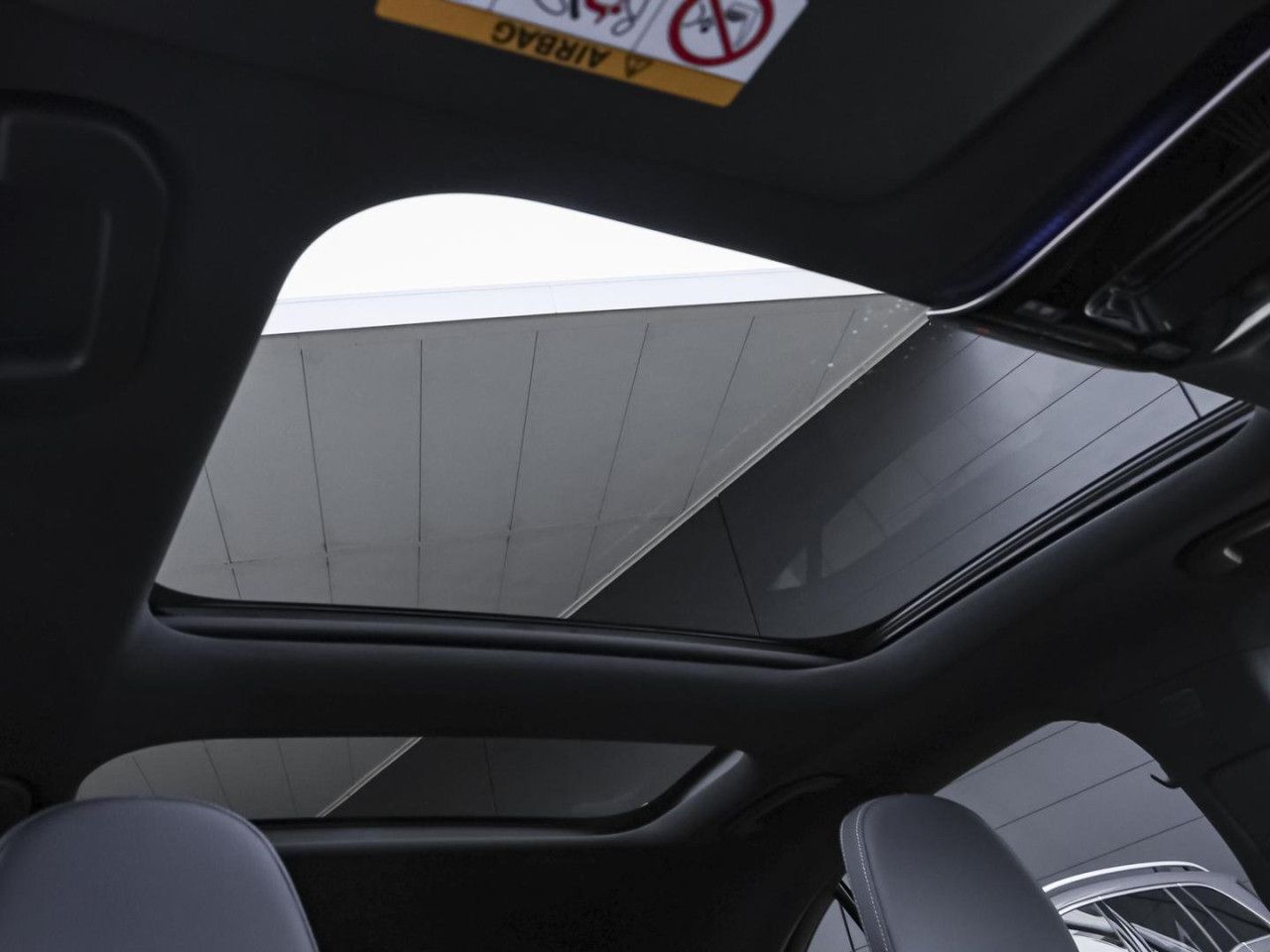 Mercedes-Benz E-Klasse – Bild 12