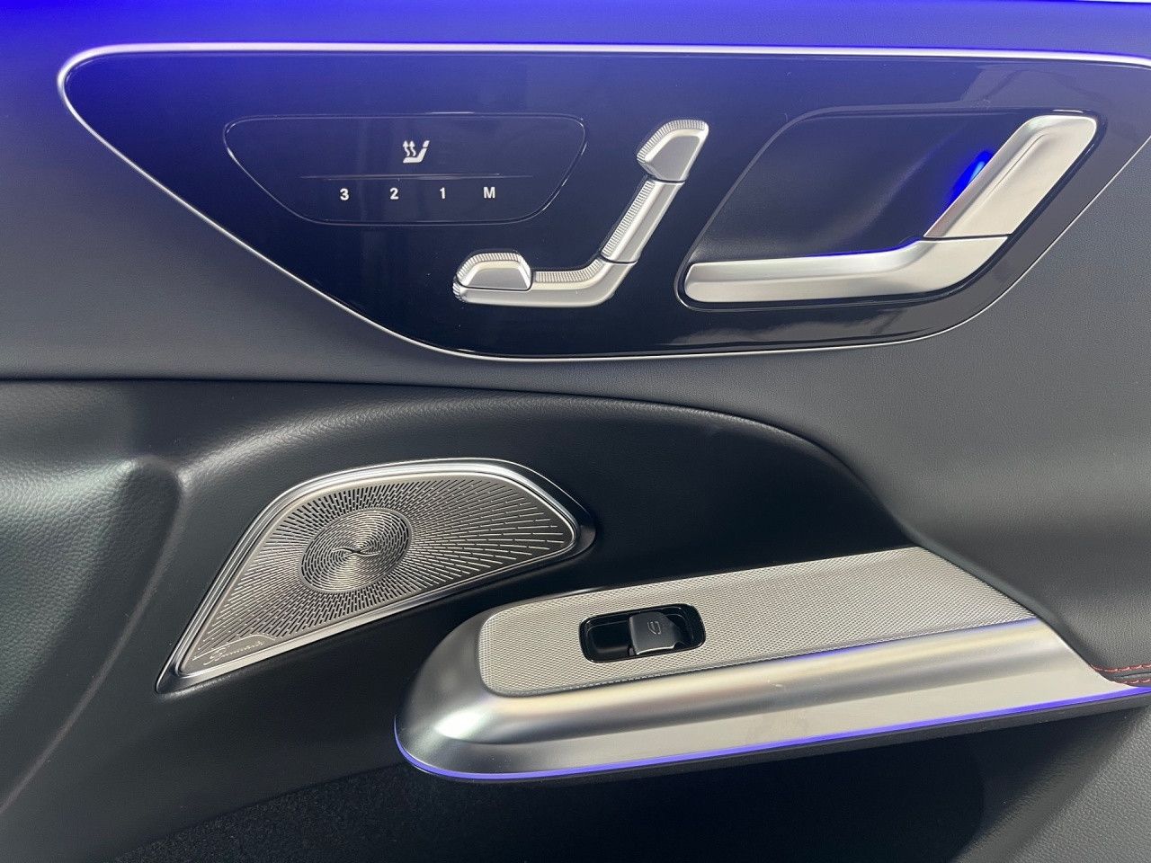 Mercedes-Benz E-Klasse – Bild 28