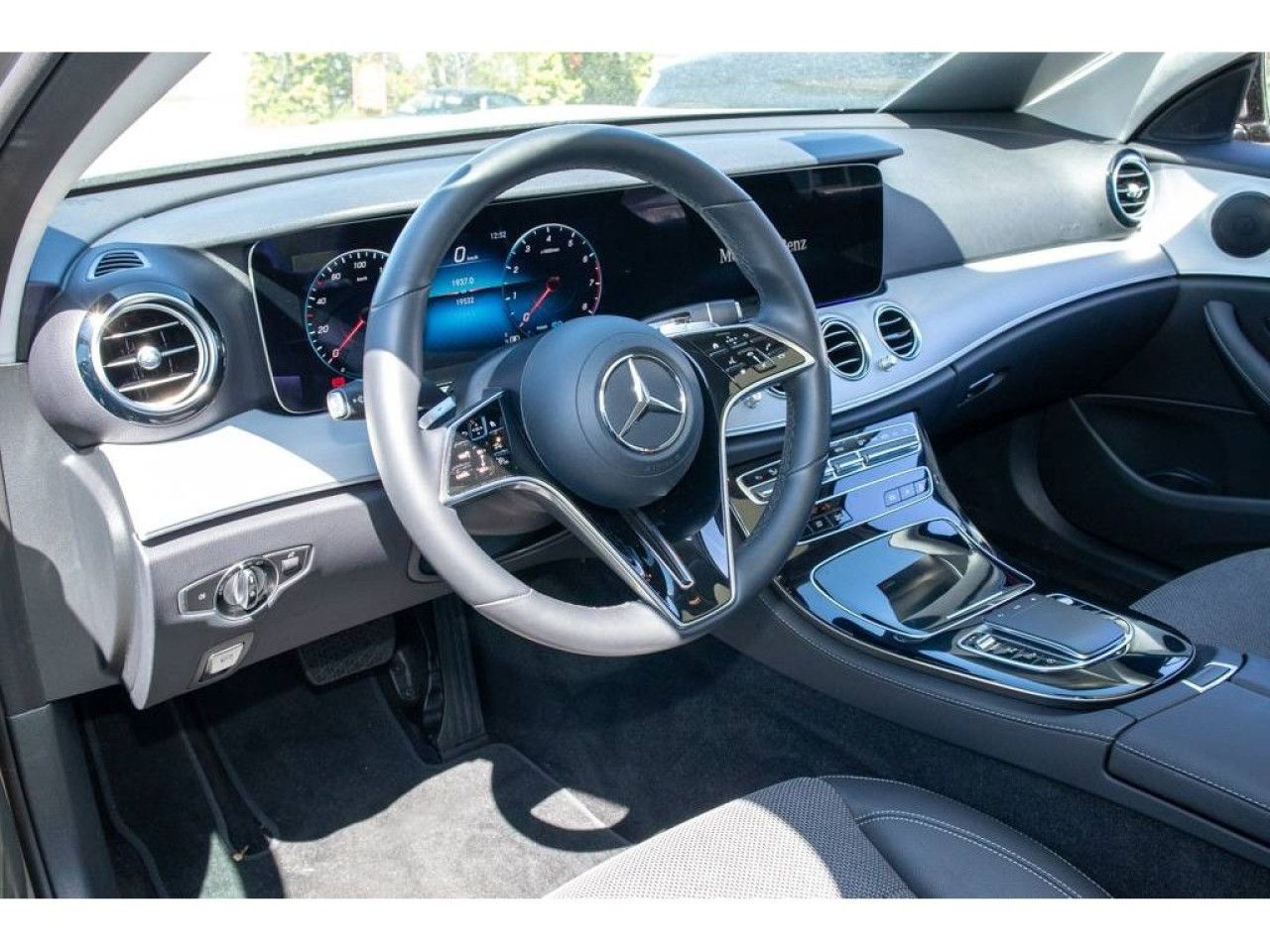 Mercedes-Benz E-Klasse – Bild 13