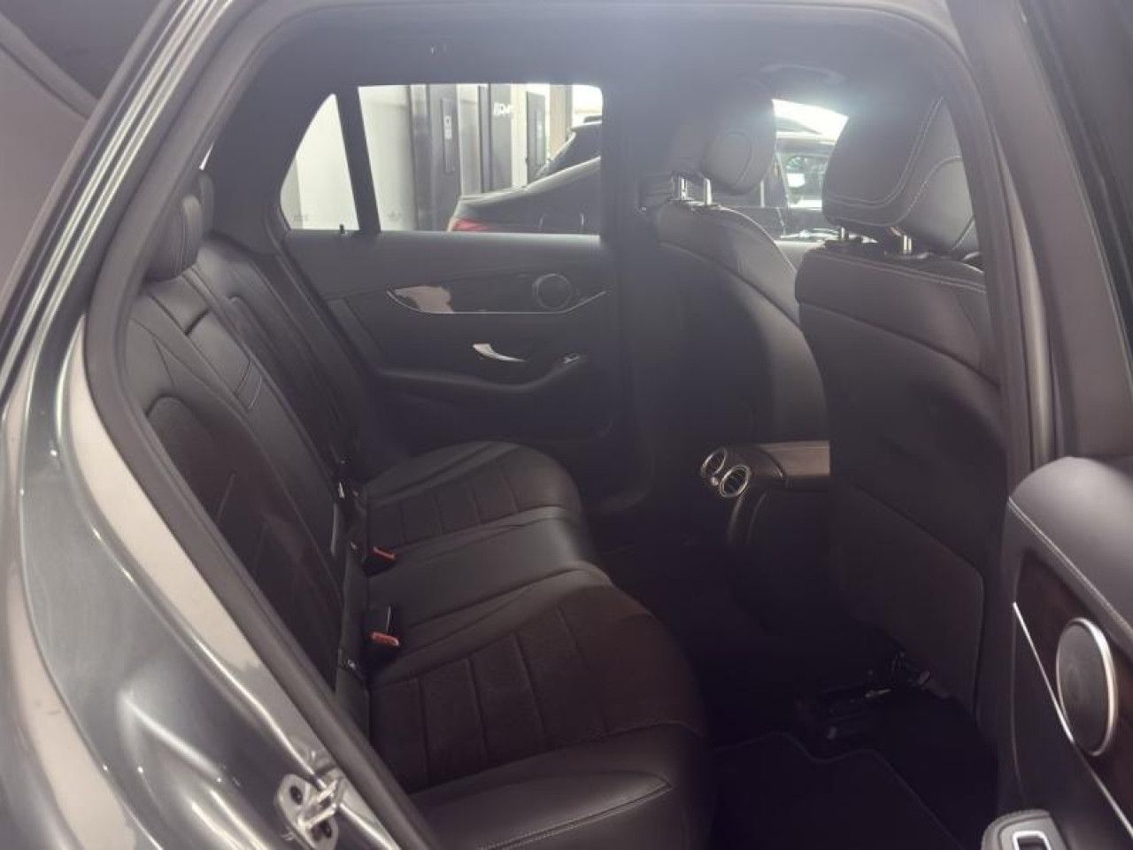 Photo du v&eacute;hicule 13 / 18