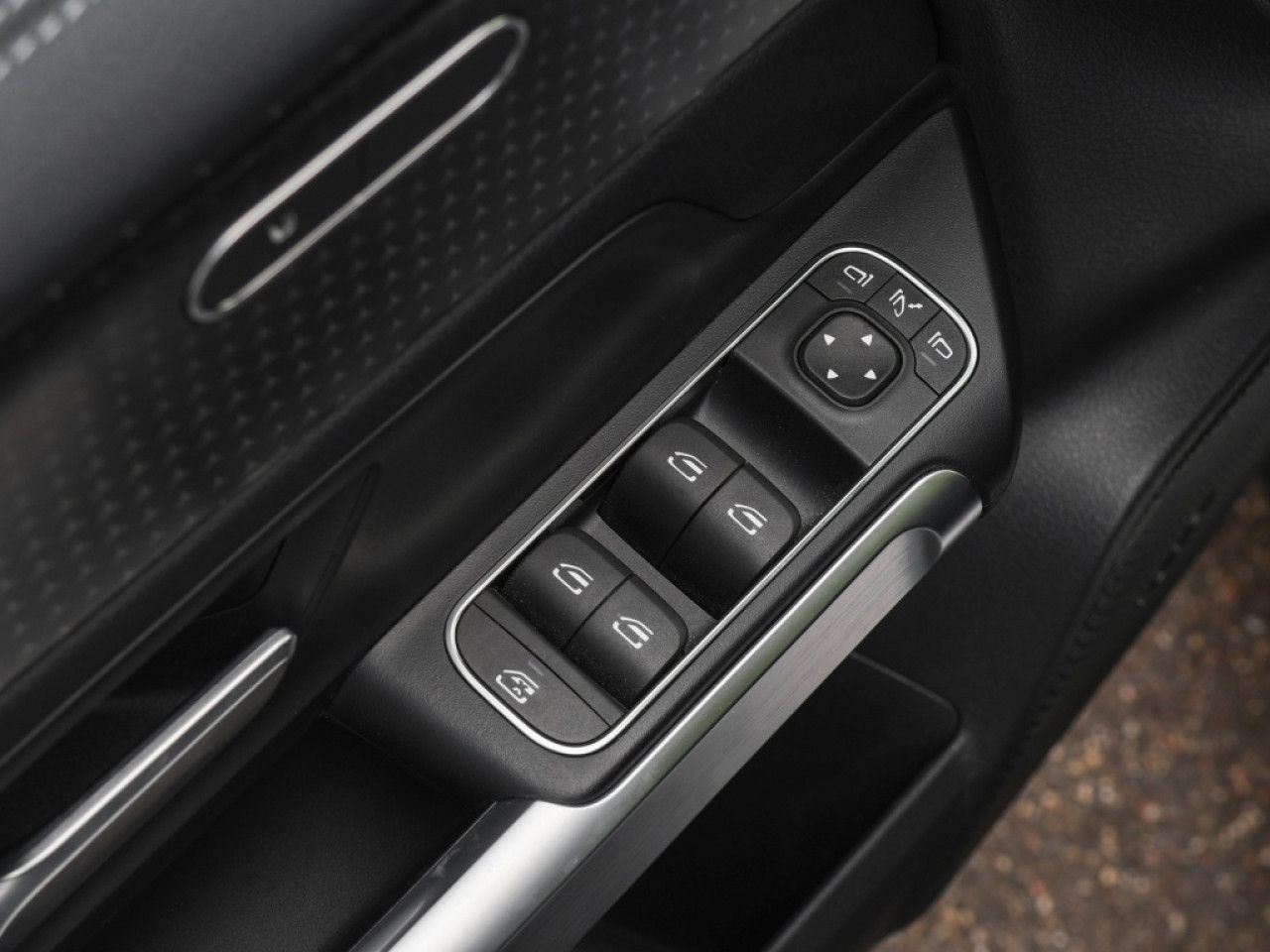 Mercedes-Benz EQB – Bild 13