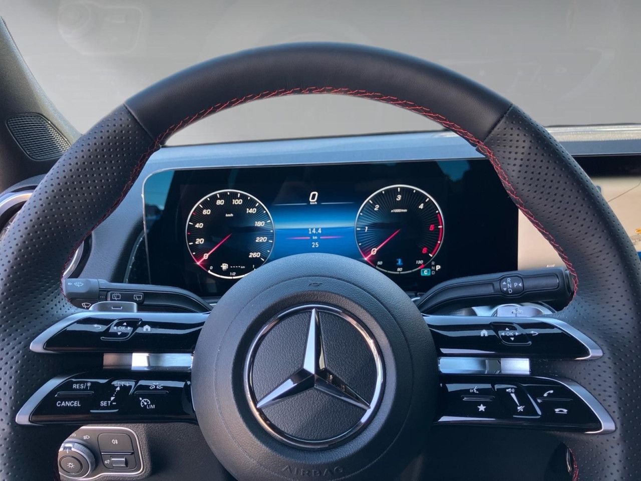 Mercedes-Benz GLB – Bild 10