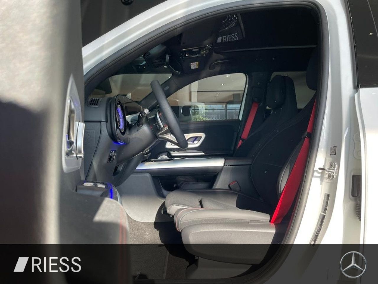 Mercedes-Benz GLB – Bild 2