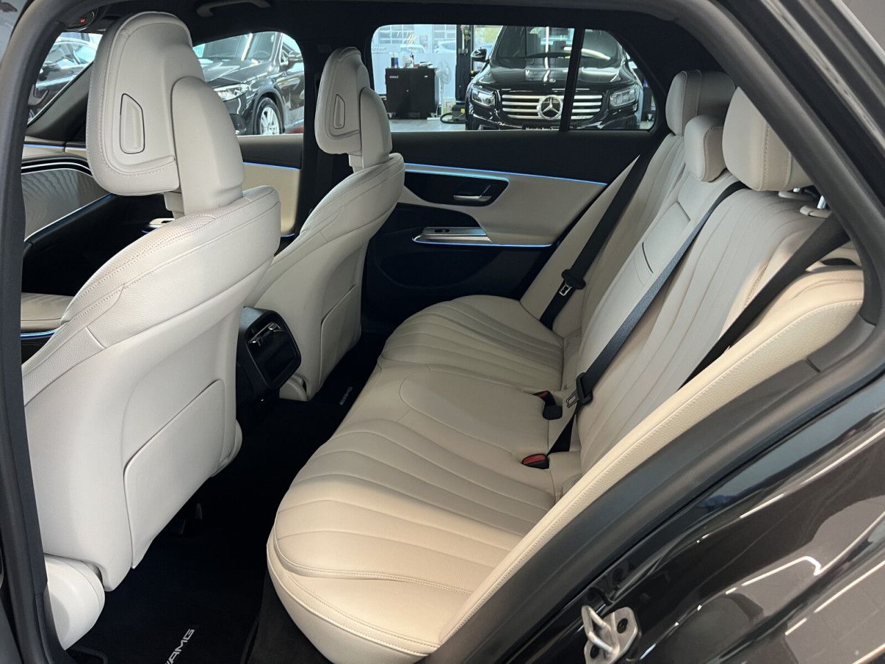 Mercedes-Benz E-Klasse – Bild 9