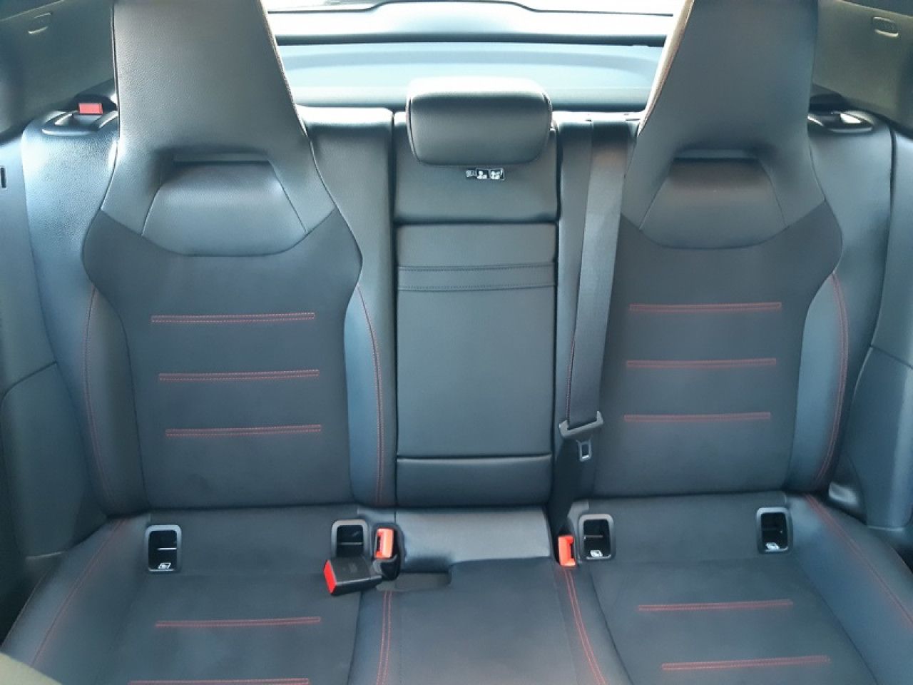 Photo du v&eacute;hicule 14 / 18