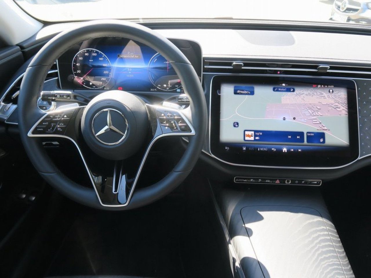 Mercedes-Benz E-Klasse – Bild 9