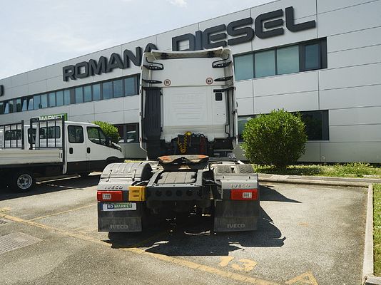 Vehicle image 4 / 7