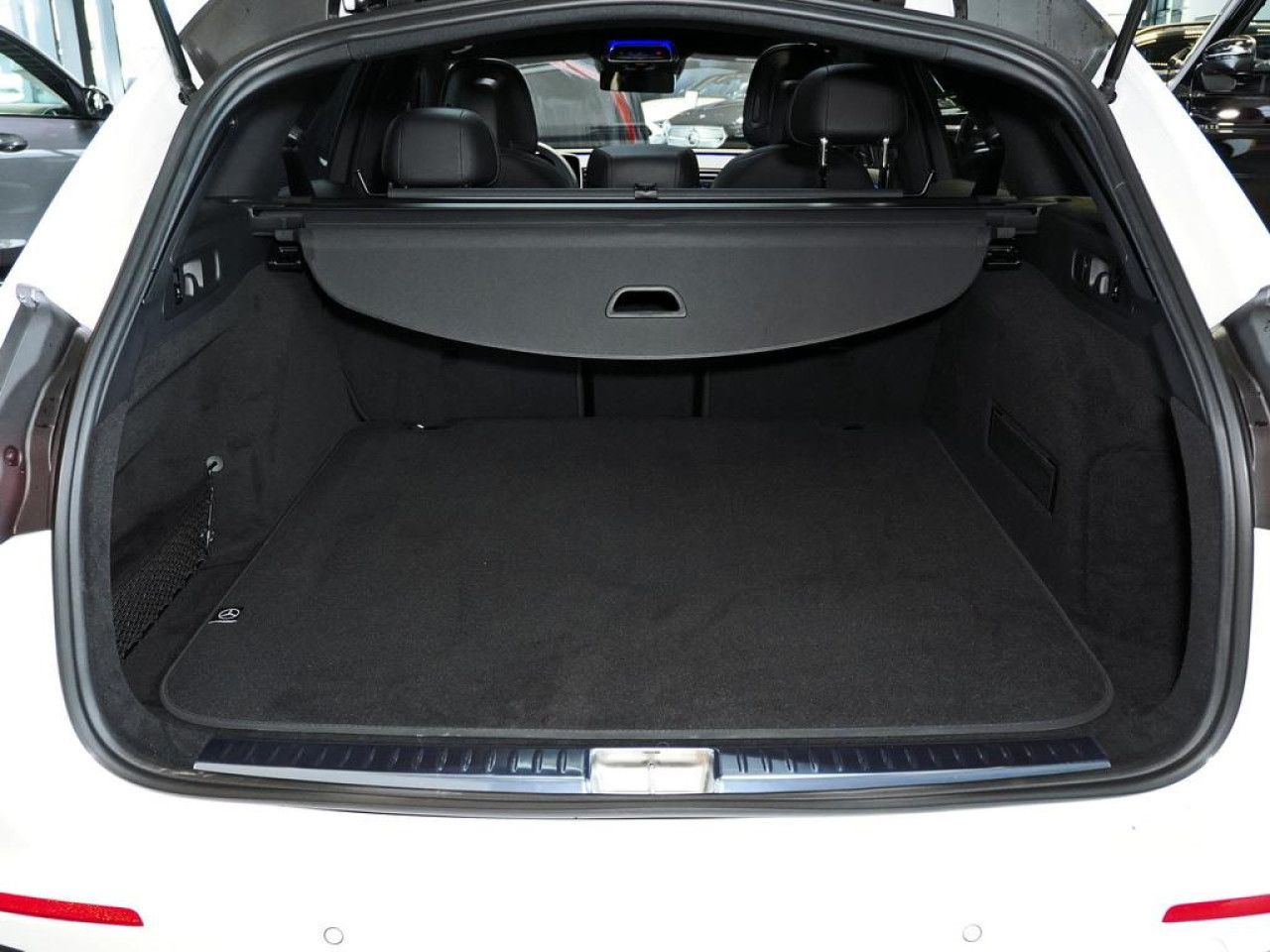 Mercedes-Benz E-Klasse – Bild 19