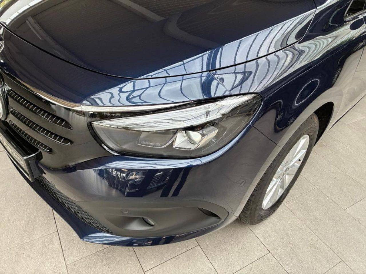 Mercedes-Benz EQT – Bild 2