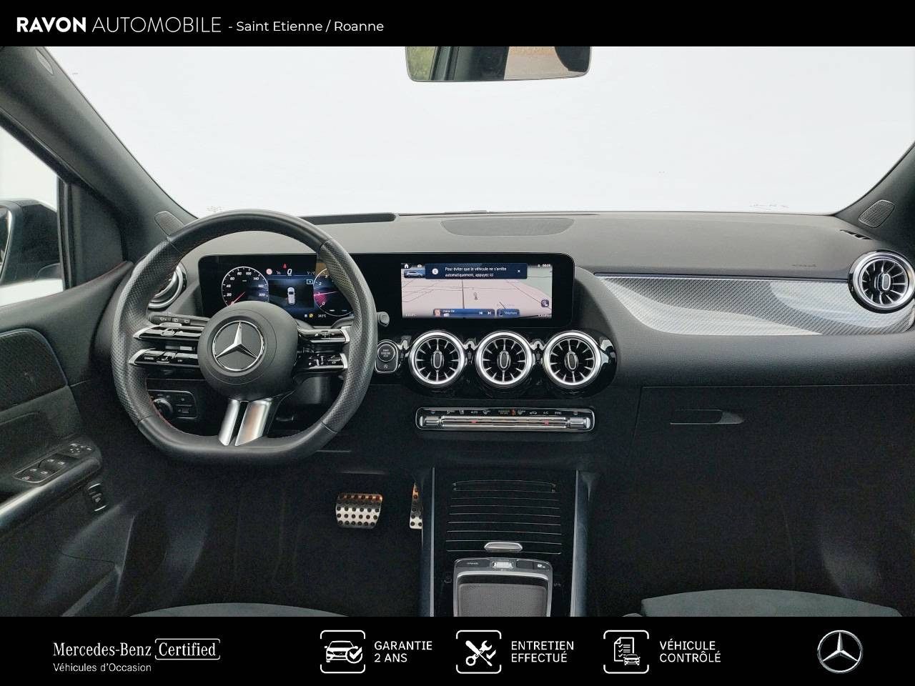 Photo du v&eacute;hicule 3 / 18