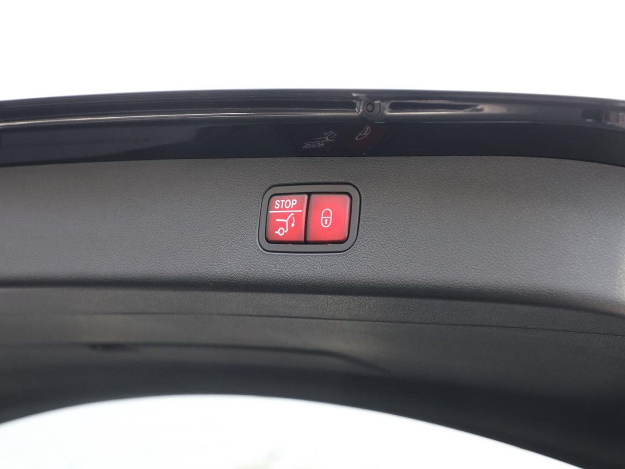 Mercedes-Benz E-Klasse – Bild 13