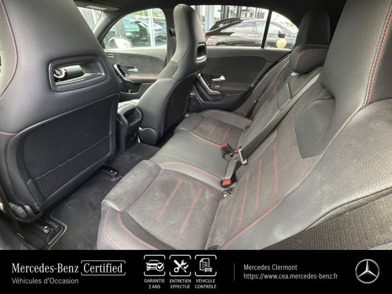 Photo du v&eacute;hicule 13 / 18