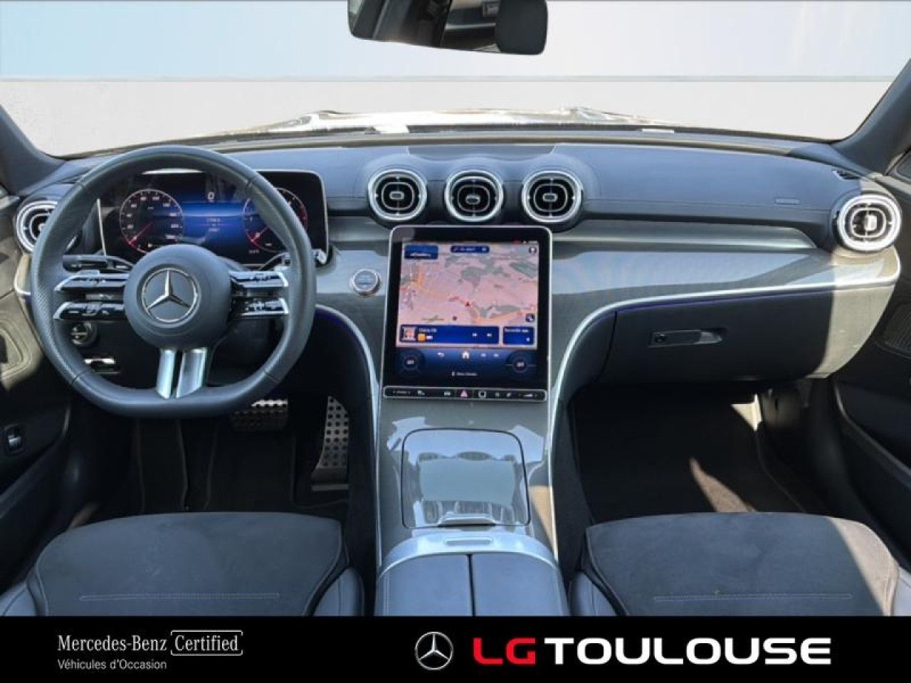 Photo du v&eacute;hicule 9 / 18