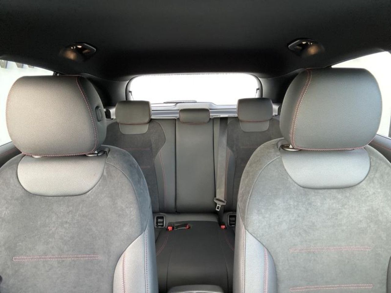 Photo du v&eacute;hicule 12 / 18