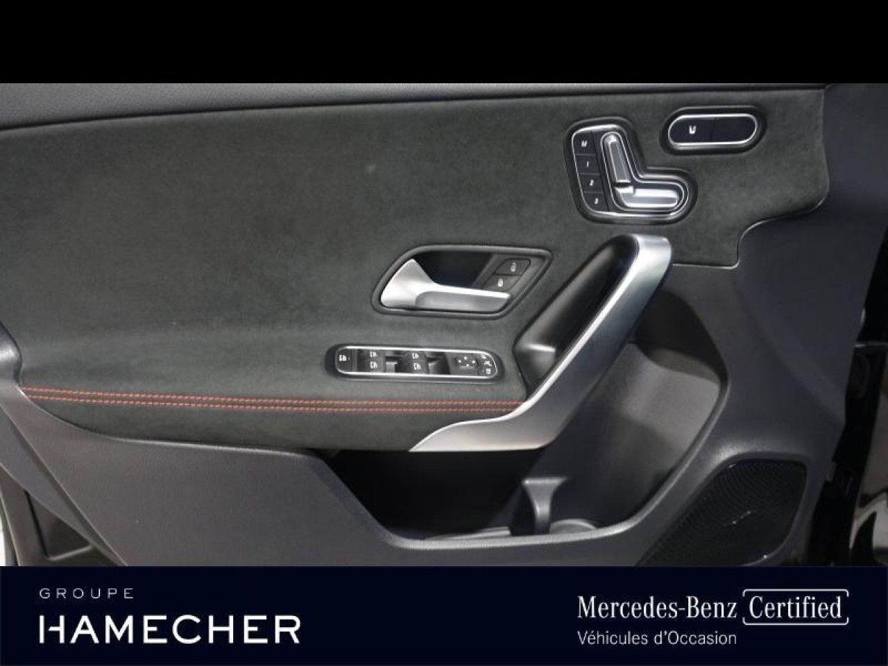 Photo du v&eacute;hicule 12 / 18