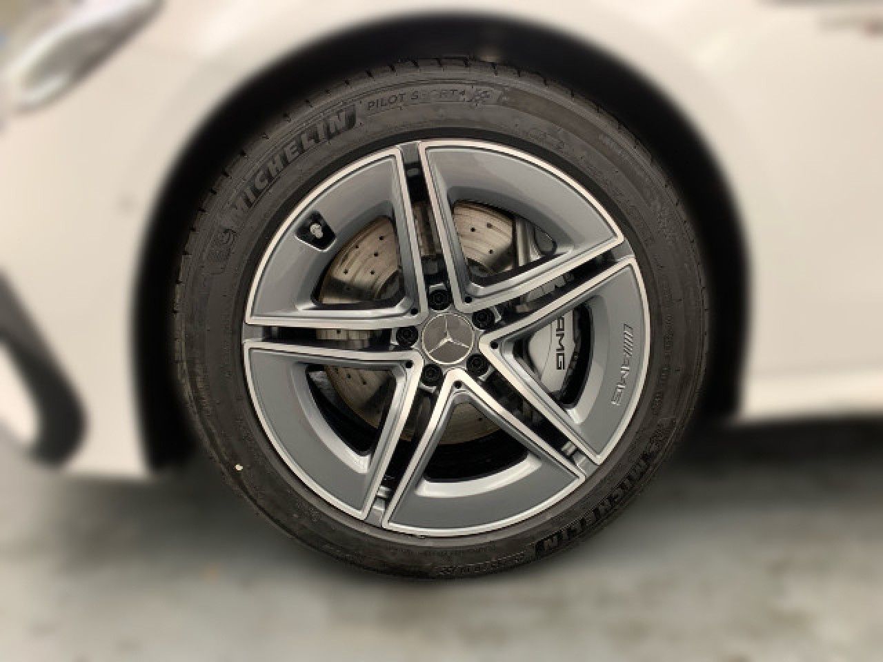 Mercedes-Benz E-Klasse – Bild 7